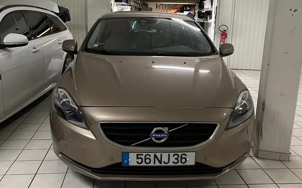 Volvo V40 2.0 D4 Momentum Geartronic