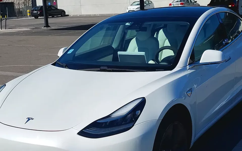 Tesla Model 3 Long Range Tração Integral