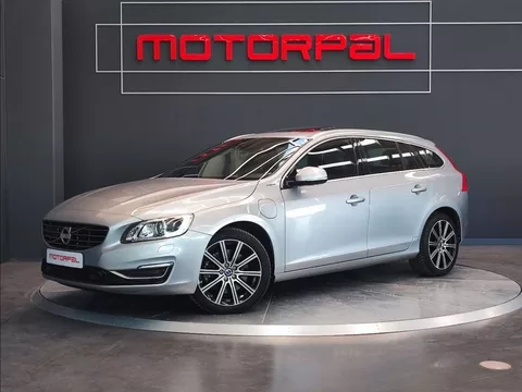 VOLVO V60 Volvo 2.4 D6 Híbrido AWD Auto