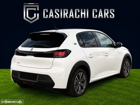 Peugeot e-208