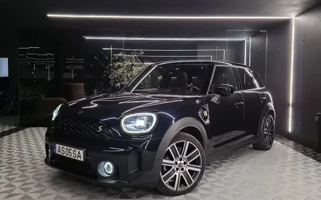 MINI Countryman Cooper SE ALL4 Yours Auto