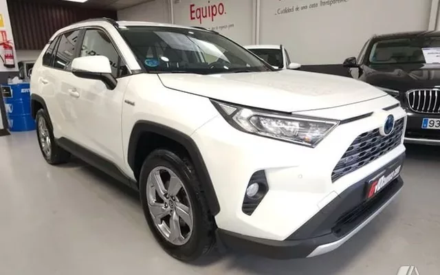 TOYOTA RAV-4 2.5L 220H ADVANCE
