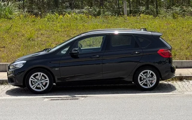 BMW 216 Active Tourer d Line Sport Auto