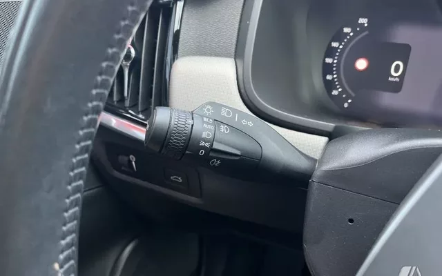 VOLVO V90 V90 B4 Plus Dark Aut.