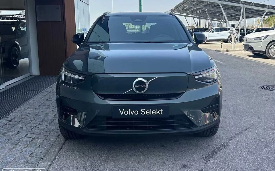 Volvo EX40
