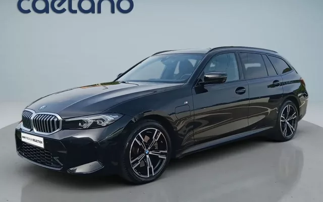 BMW 330 e Pack Desportivo M Auto