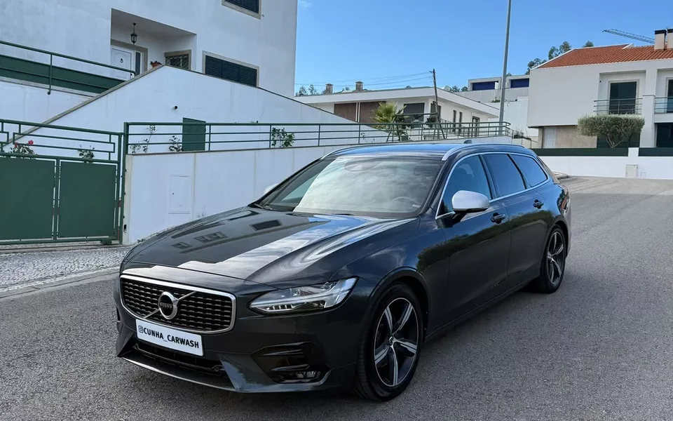 Volvo V90
