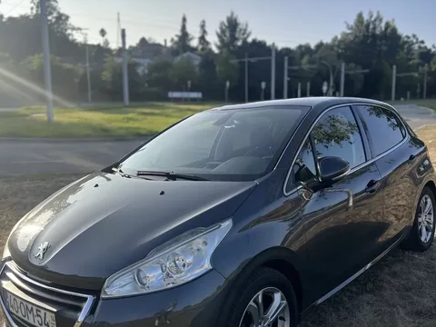 Peugeot 208 1.2 VTi Access
