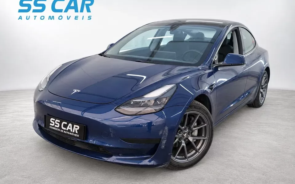 Tesla Model 3 Tração Traseira