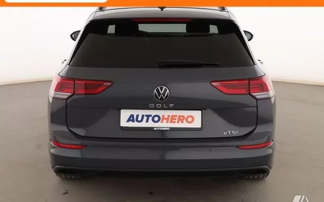 VOLKSWAGEN Golf 1.0 eTSI Life MHEV