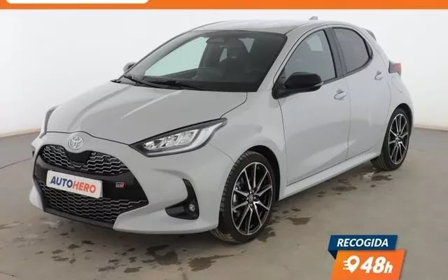 TOYOTA Yaris 1.5 Hybrid GR Sport
