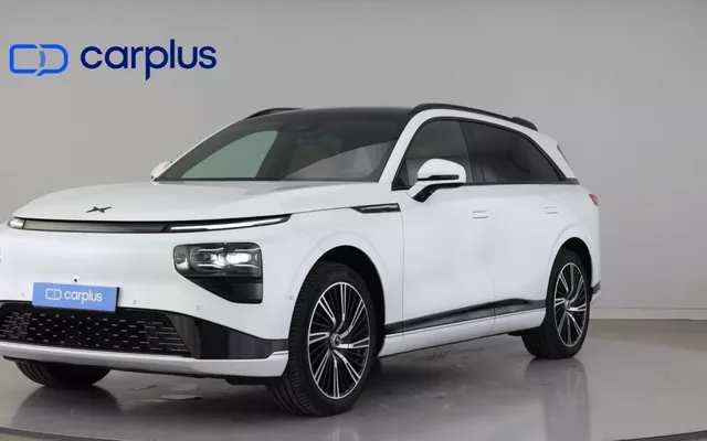 Xpeng G9 93.1 kWh AWD Performance
