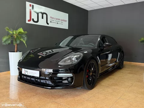 Porsche Panamera Sport Turismo 4 E-Hybrid Edition 10 Anos