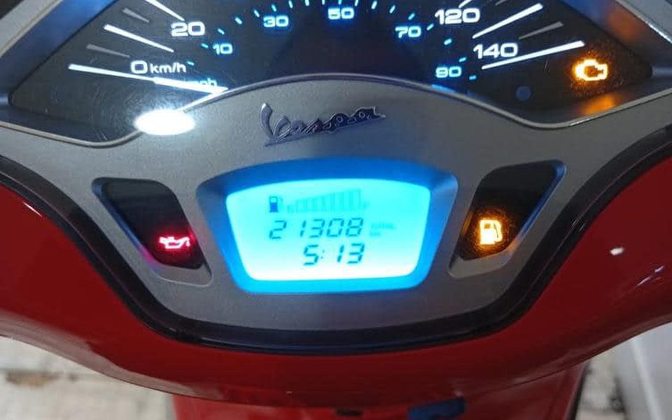 VESPA PRIMAVERA 125