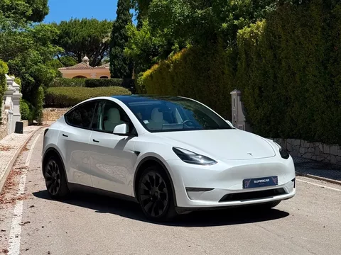 Tesla Model Y Long Range Tração Integral