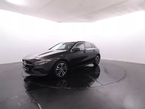 Mercedes-Benz Classe A - 200 d Progressive Advanced Cx. Aut. / Vidros Escurecidos