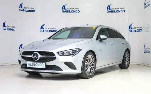 MERCEDES-BENZ Clase CLA Shooting Brake 180 D DCT - 27900€ en Valladolid