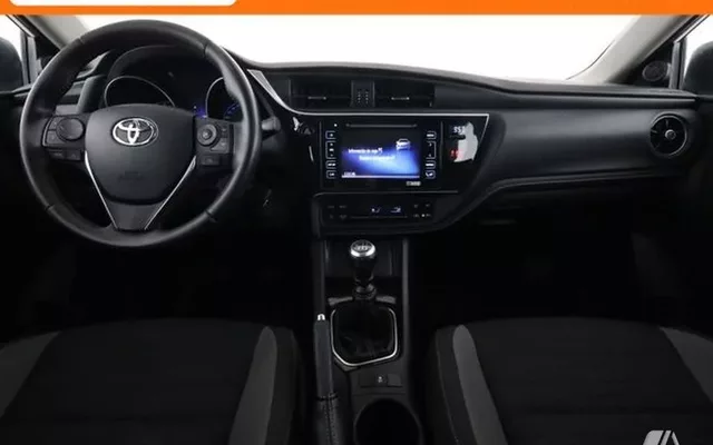 TOYOTA Auris 1.4 Turbodiesel Active