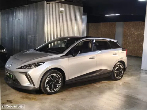 MG MG4 64 kWh Luxury
