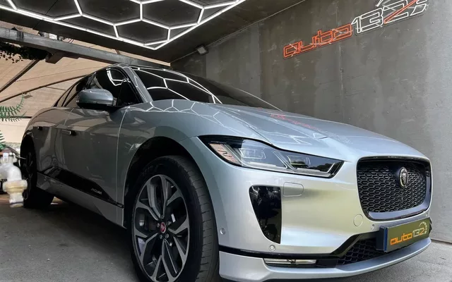 Jaguar I-Pace EV400 R-Dynamic HSE AWD