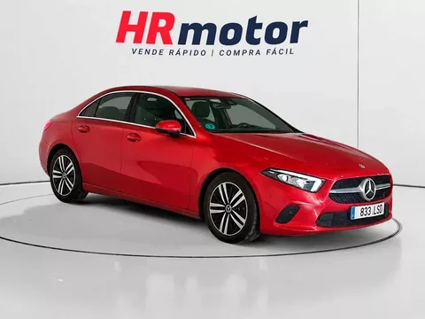 MERCEDES-BENZ Clase A A 180d Sedán 8G-DCT