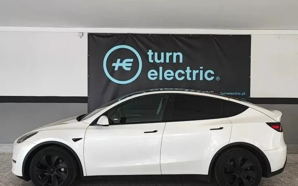 Tesla Model Y Tração Traseira