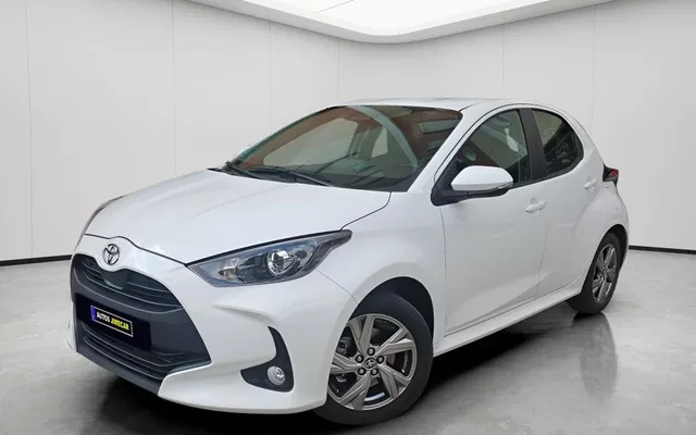 TOYOTA Yaris Yaris 120H 1.5 Active Plus