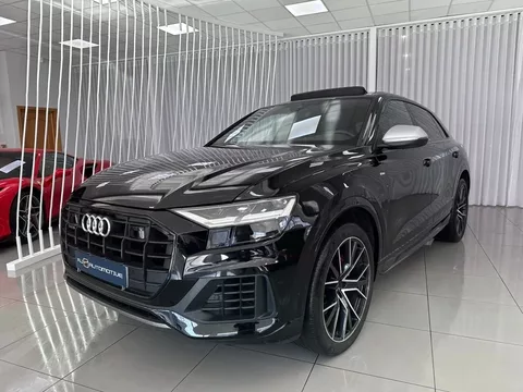 AUDI Q8 50 TDI 210kW Black Line Plus quattro tip