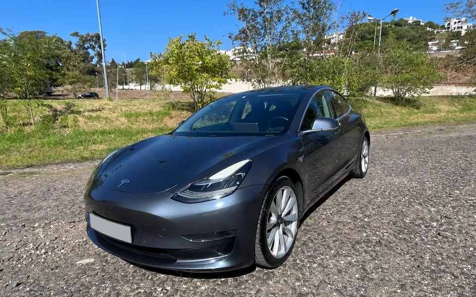 Tesla Model 3 Long Range Tração Integral
