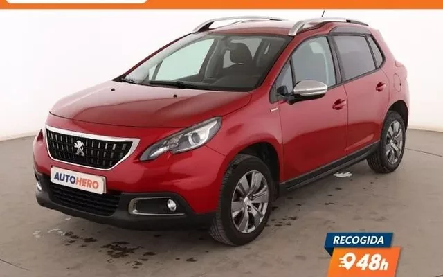 PEUGEOT 2008 1.2 e-VTi Style
