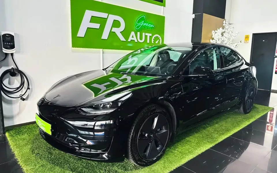Tesla Model 3 Standard RWD Plus