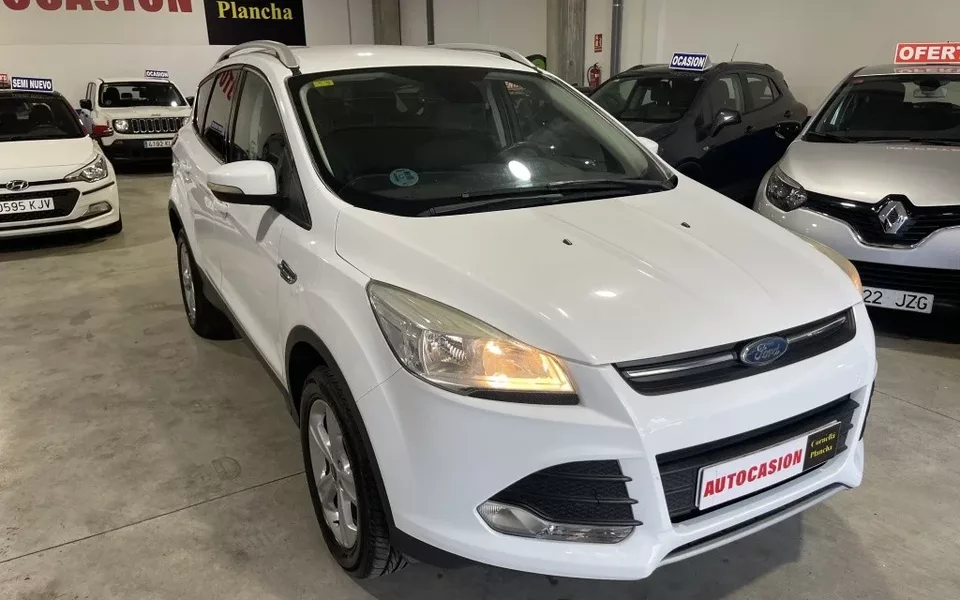 FORD Kuga Kuga 1.5 EcoB. Auto S&S Trend 4x2 150 - 11200€ en Cornella de llobregat