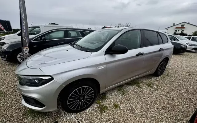 Fiat Tipo Station Wagon 2021 Cargo 1.3 MJ Easy 3L- Diesel- Avariado