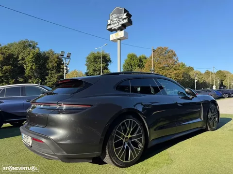 Porsche Taycan Sport Turismo Standard