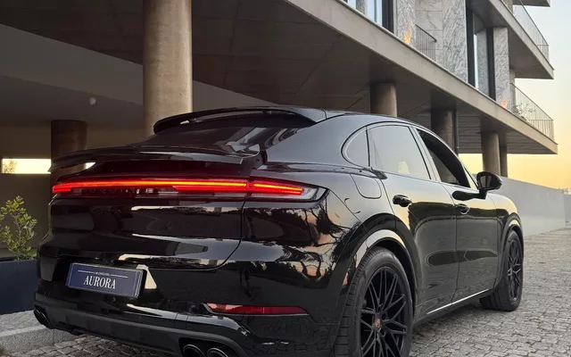 Porsche Cayenne Coupé E-Hybrid Tiptronic S Black Edition