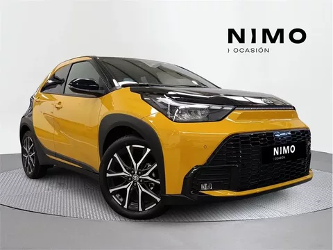 TOYOTA Aygo X Cross AYGO X CROSS Hybrid MC26 1.5 116CV GR Sport - 25500€ en Huelva