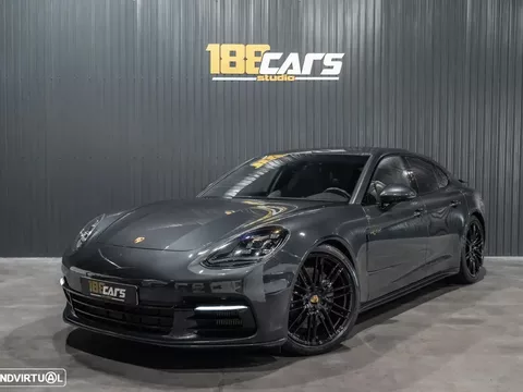 Porsche Panamera 4 E-Hybrid