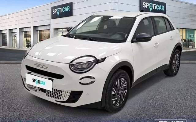 FIAT 600 MHEV 1.2 74kW (100CV) DDCT -