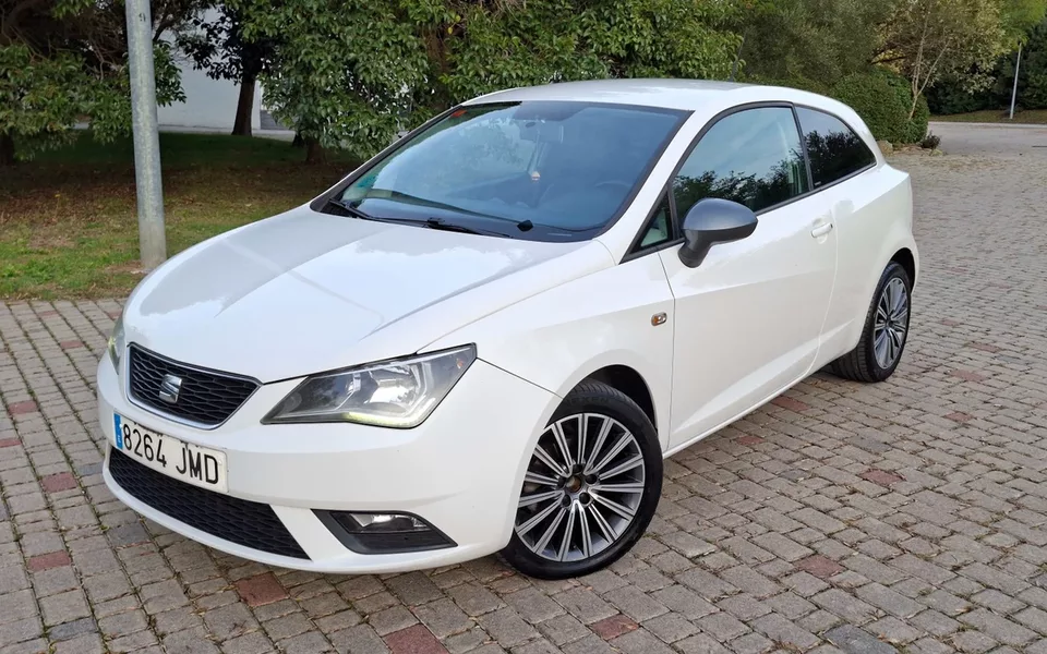 SEAT Ibiza Ibiza SC 1.2 TSI Style - 8900€ en Pamplona