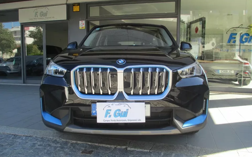 BMW iX1 xDrive30