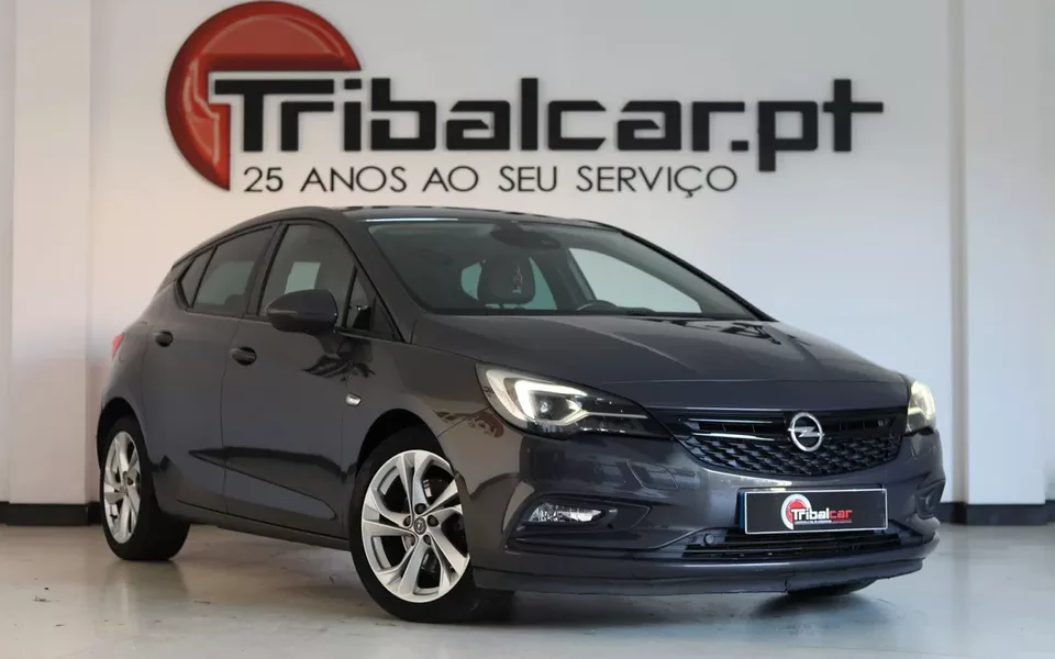 Opel Astra 1.6 CDTi Cosmo S/S J18