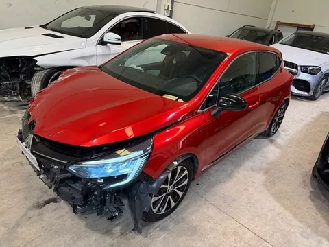 RENAULT Clio RENAULT Clio Pequeño Automático de 5 Puertas