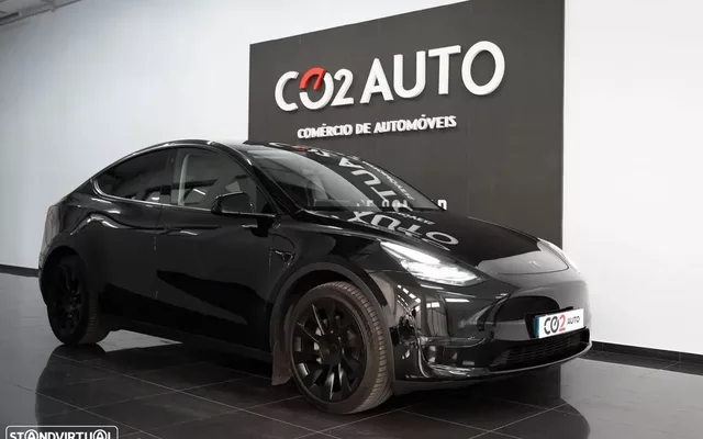 Tesla Model Y Long Range Dual Motor AWD