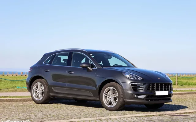 Porsche Macan S
