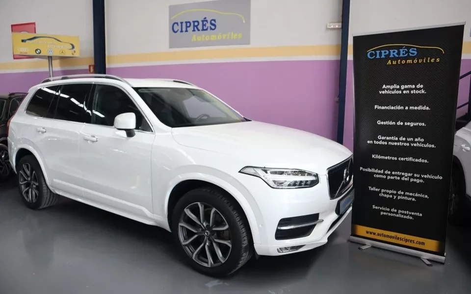 VOLVO XC90 XC90 D5 Momentum AWD 225 Aut.