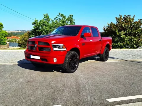 Dodge RAM 1500 SLT CREWCAB 4X4