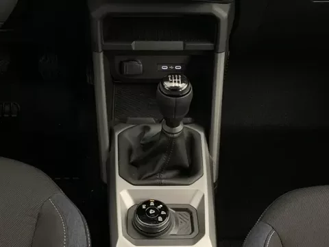 Dacia DUSTER Mild Hybrid 130 4x4 Journey Zéro km immatriculé