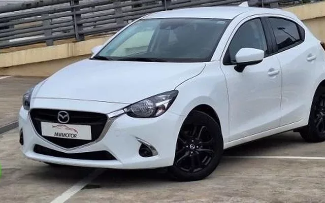 MAZDA Mazda2 Mazda2 1.5 e-Skyactiv G Center-Line 66kW