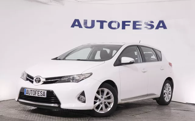 Toyota AURIS 1.6 VVT-I DYNAMIC 100CV 5P # NAVY,CAMARA TRASERA 1.3 VVT-I DYNAMIC 100CV 5P