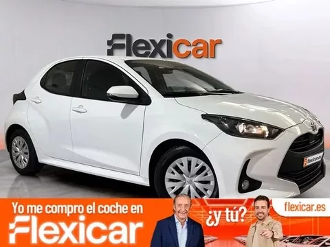 TOYOTA Yaris Yaris 1.5 Active